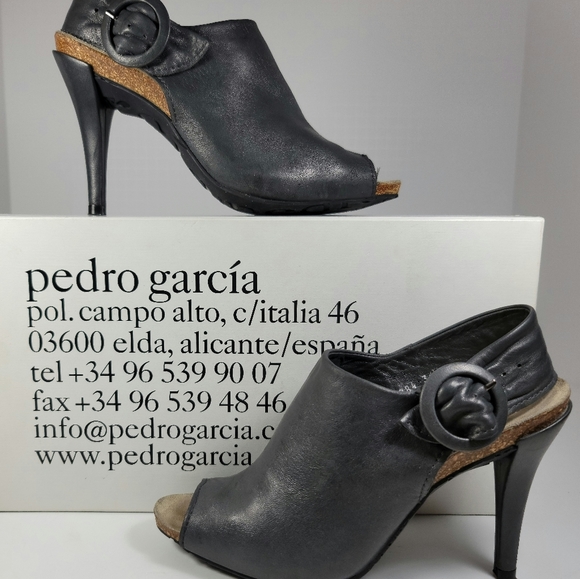Pedro Garcia Yelena Leather Slingback Pumps - Picture 2 of 12